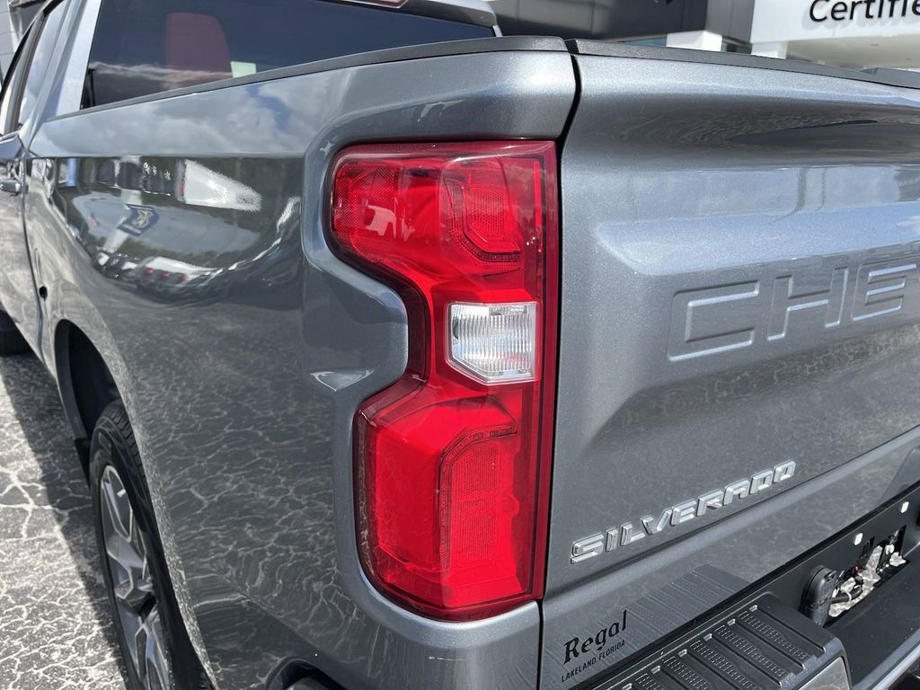 2019 Chevrolet Silverado 1500 RST 11