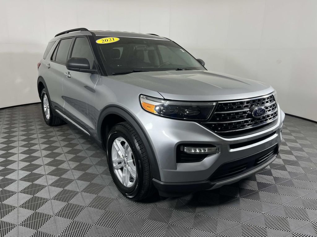 Silver 2021 Ford Explorer XLT AWD SUV / Crossover All-Wheel Drive Automatic
