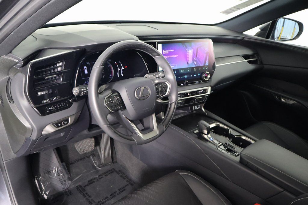 Thumbnail: 2023 Lexus RX - 7