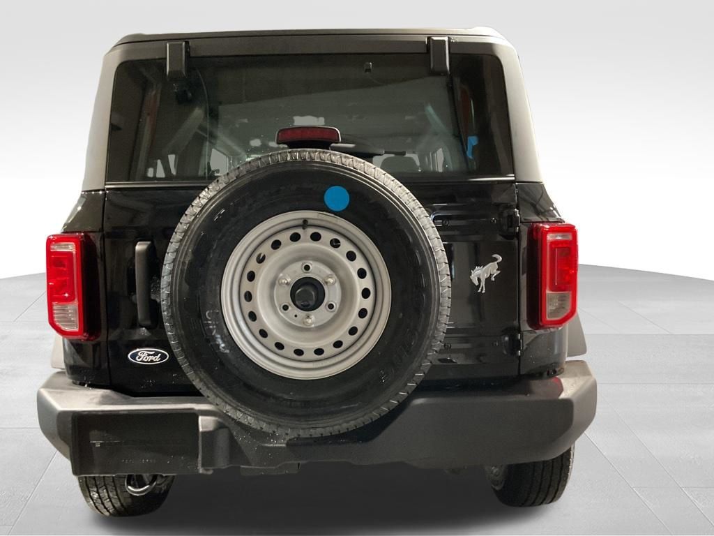 New 2026 Black Ford Base image 5