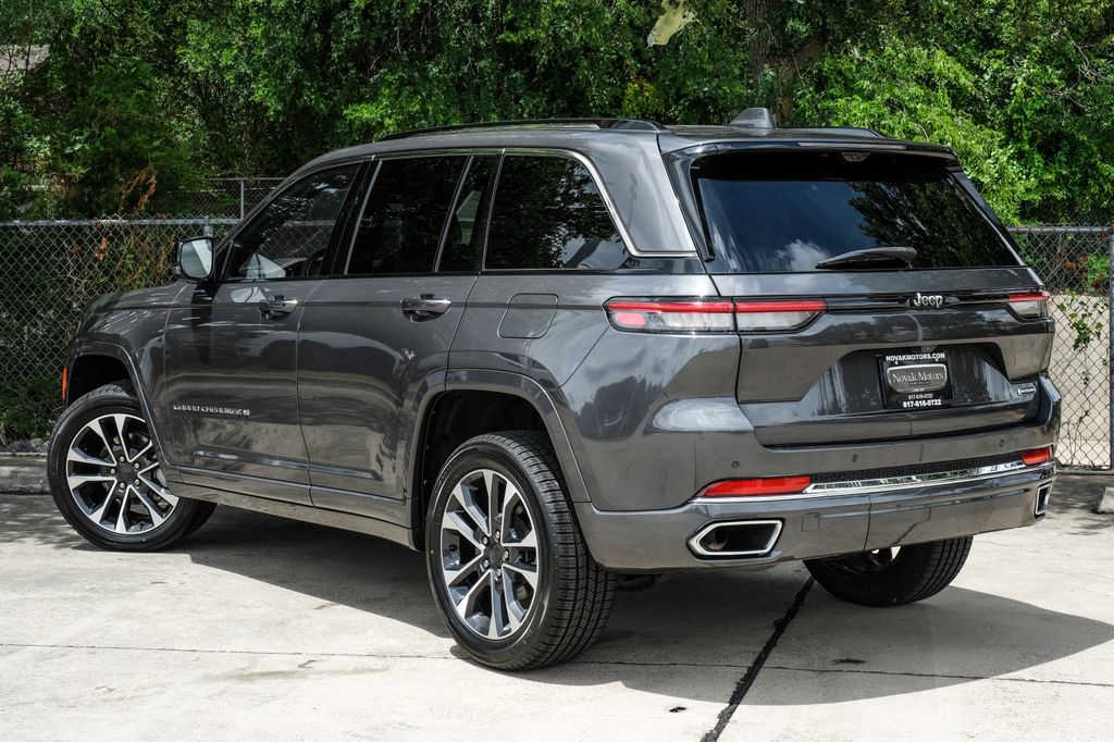 used 2022 Jeep Grand Cherokee car, priced at $31,834