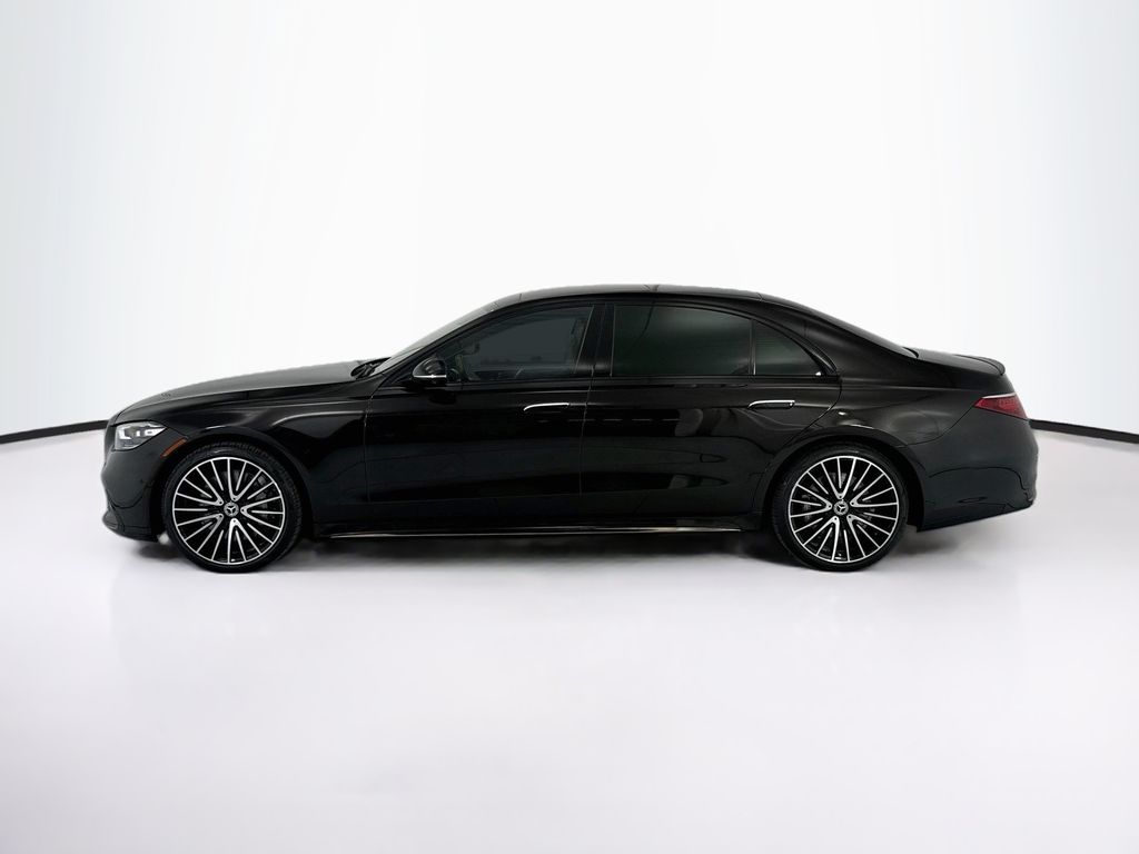 Thumbnail: 2023 Mercedes-Benz S-Class - 8