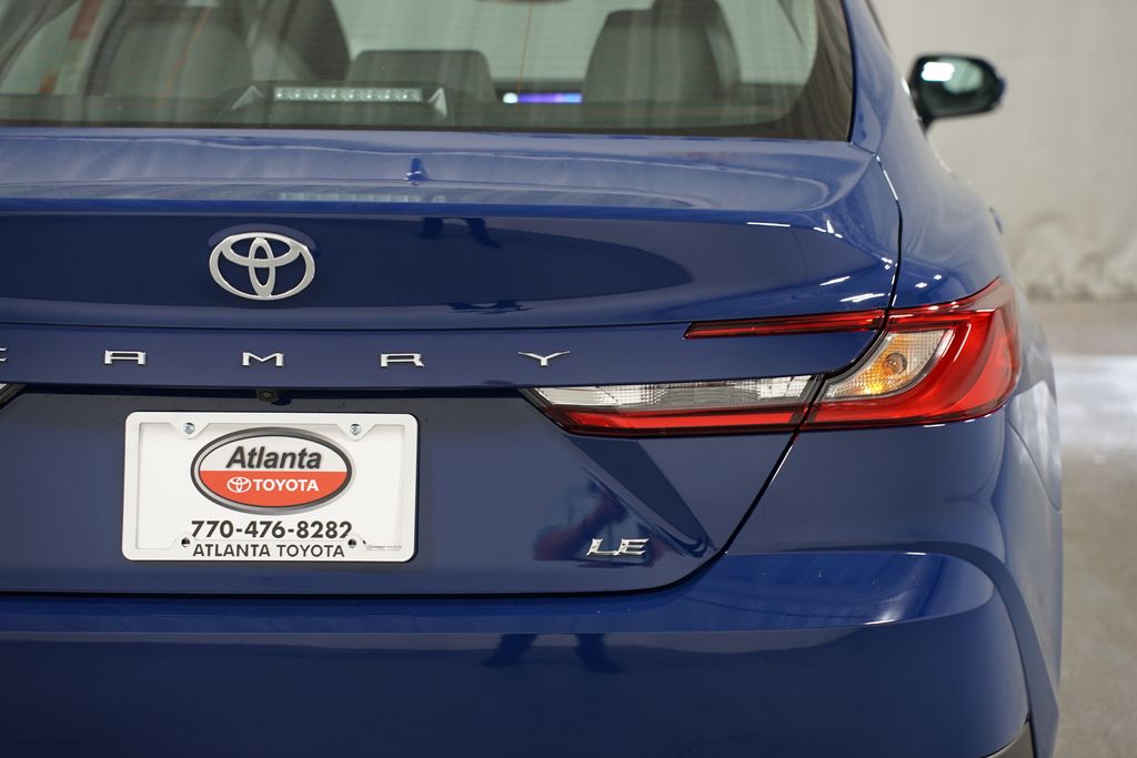 Thumbnail: 2025 Toyota Camry - 10