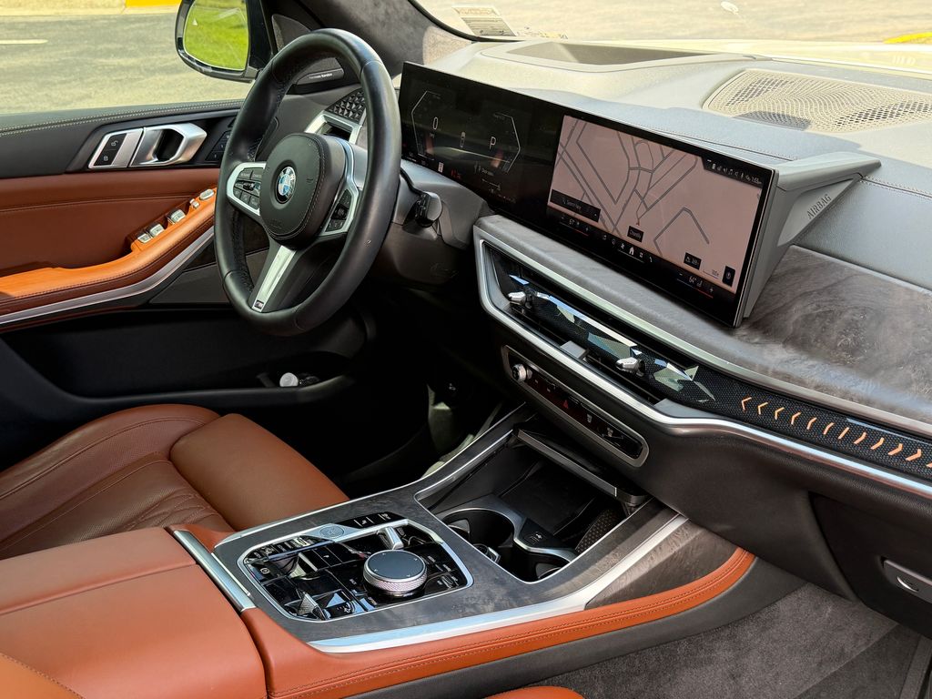 Thumbnail: 2024 BMW X7 - 7