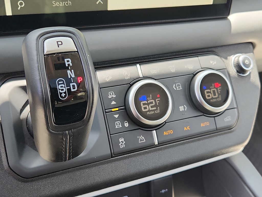 2023 Land Rover Defender 130 17