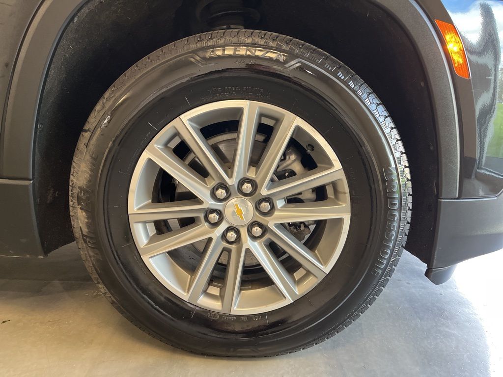 used 2022 Chevrolet Traverse car, priced at $22,250