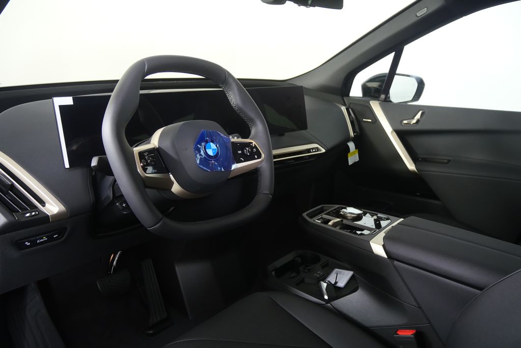 Thumbnail: 2026 BMW iX - 13