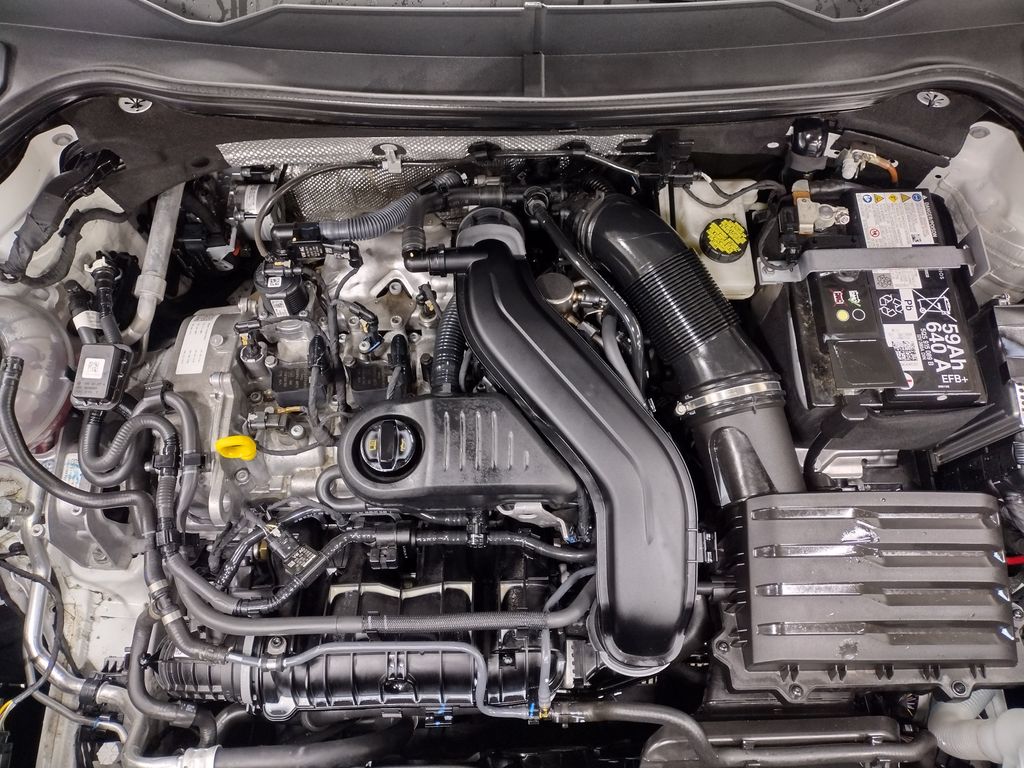 2024 Volkswagen Taos S photo 3