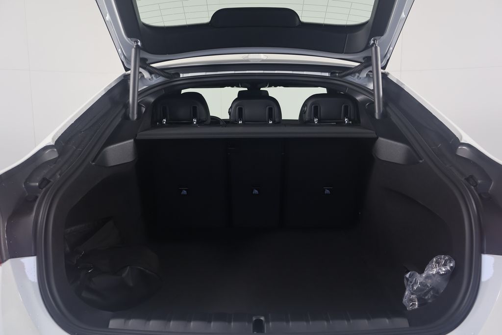 2025 BMW i4 eDrive40 8