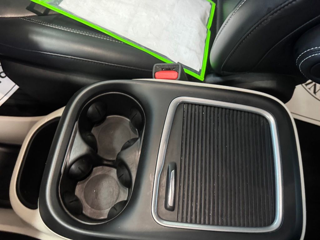 Used 2023 Chrysler Pacifica Van