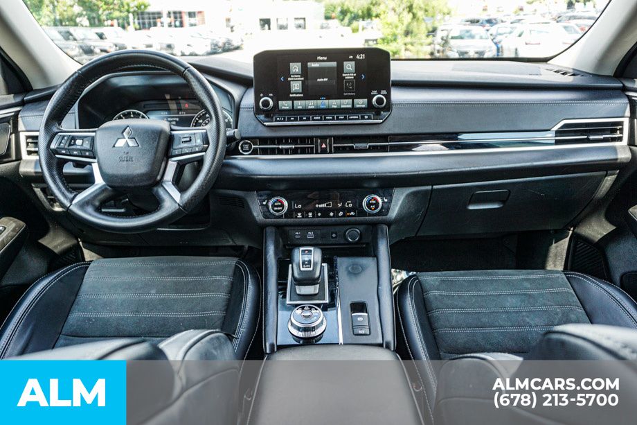 Used 2024 Blue Mitsubishi SE image 28