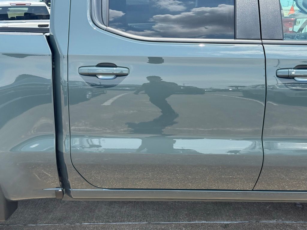 2026 Chevrolet Silverado 1500 LT - 11