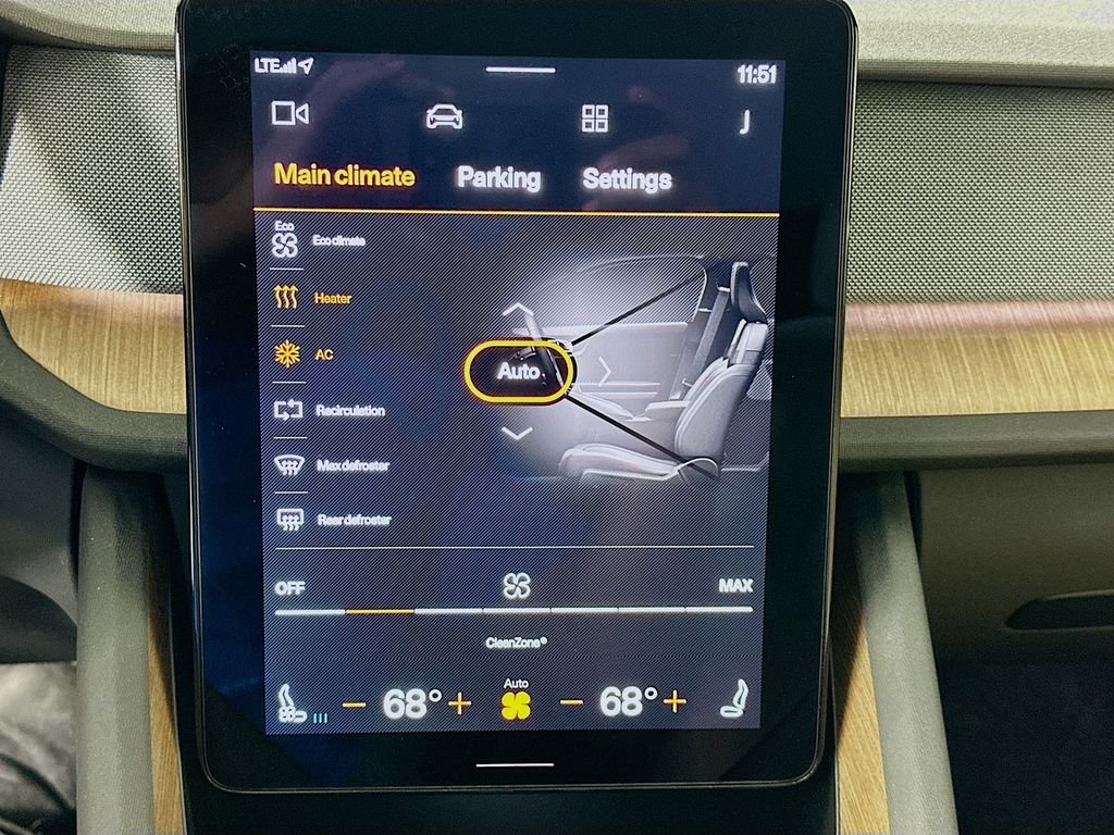 Thumbnail: 2022 Polestar 2 - 16