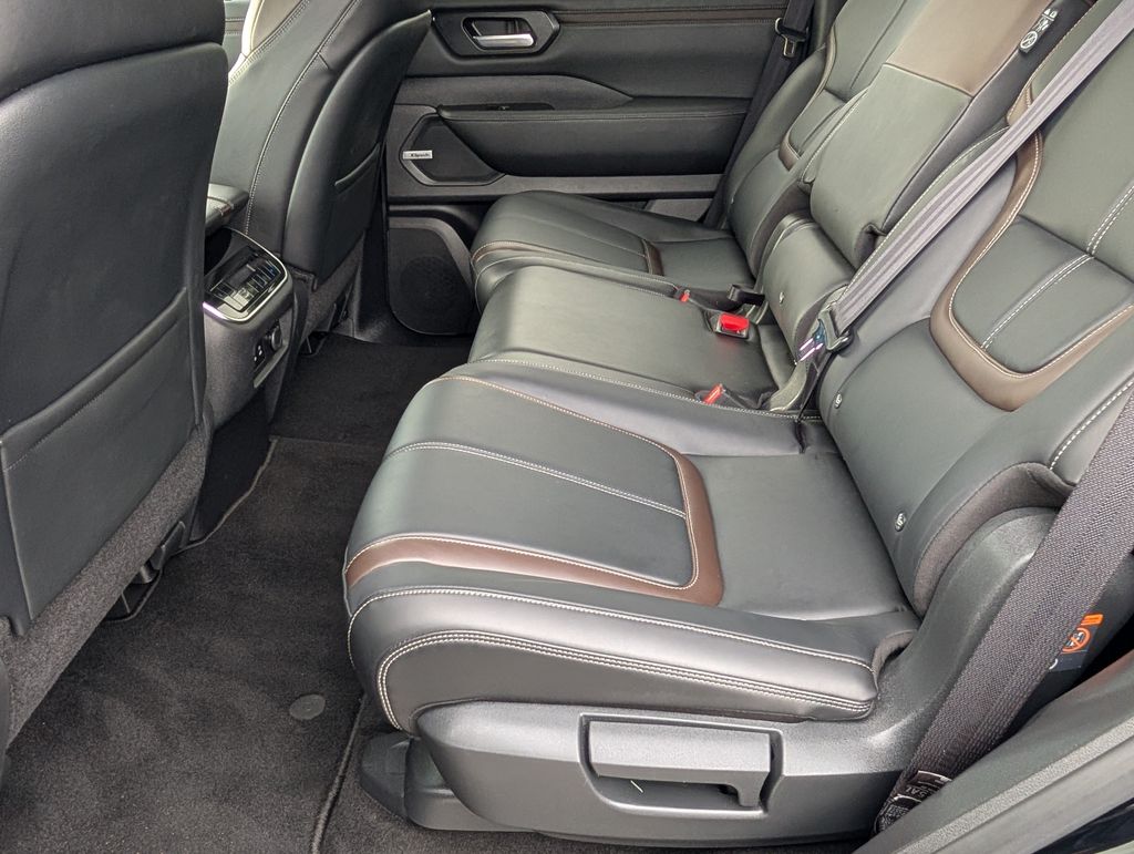 Used 2025 Nissan Armada SUV