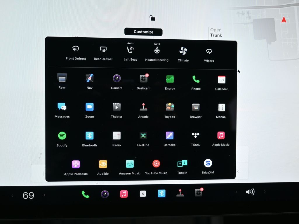 Used 2025  Tesla Long Range image 21