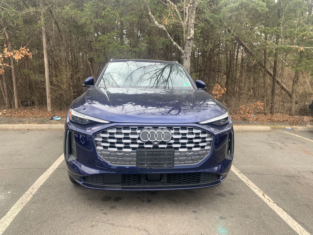 Thumbnail: 2025 Audi Q5 - 2