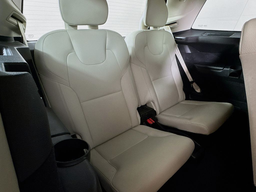 Used Car 2019 Volvo Xc90  T5 Momentum For Sale Under $20,000 In Austin, Texas