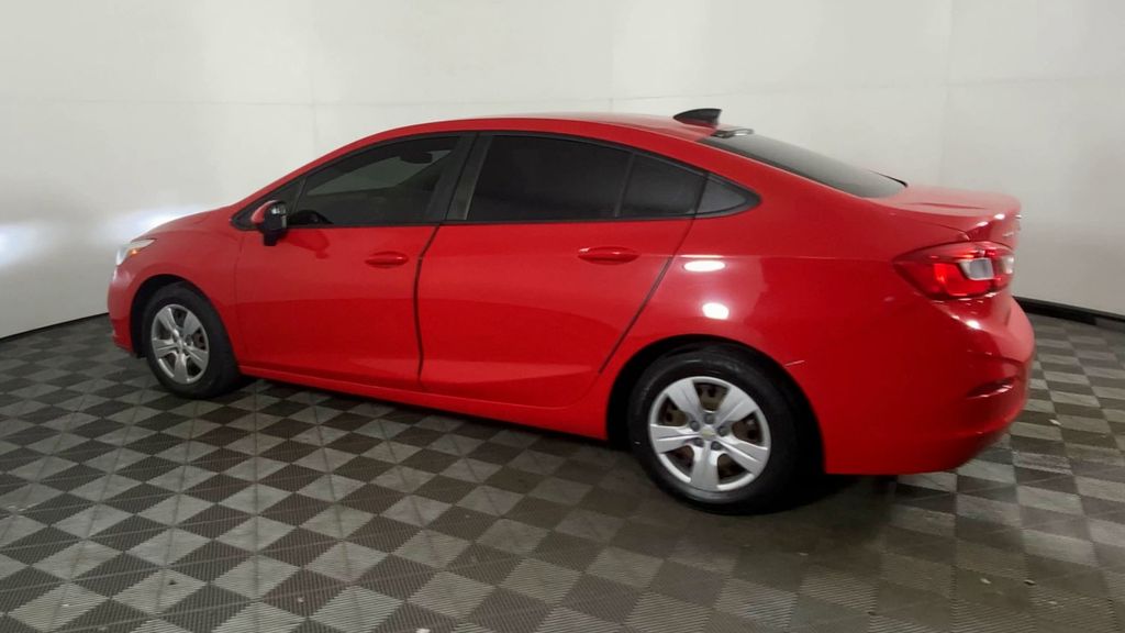 2016 Chevrolet Cruze LS 6