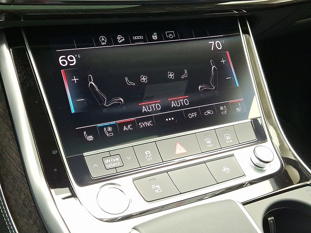 Thumbnail: 2026 Audi Q7 - 11