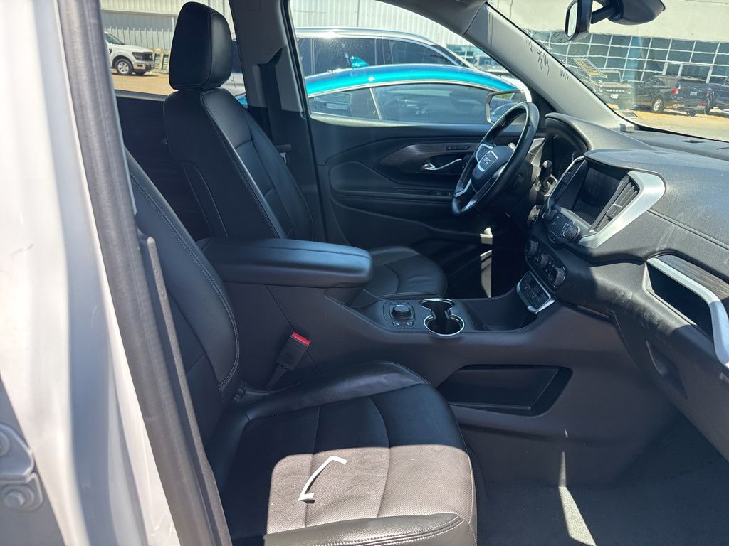 2024 GMC Terrain SLT White at Gullo Toyota
