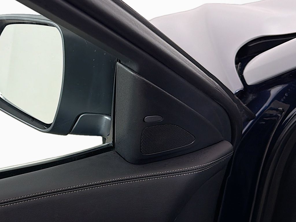 Used 2020 Blue INFINITI LUXE image 29
