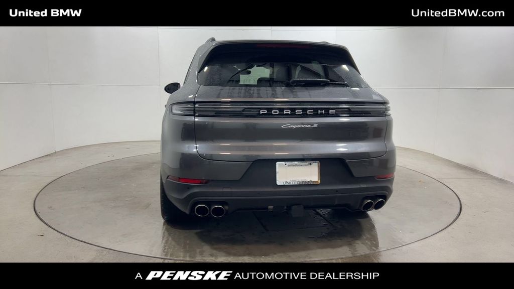 Thumbnail: 2024 Porsche Cayenne - 7