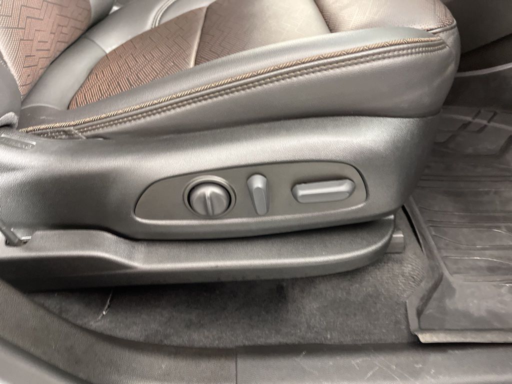 Thumbnail: 2023 Chevrolet Traverse - 7