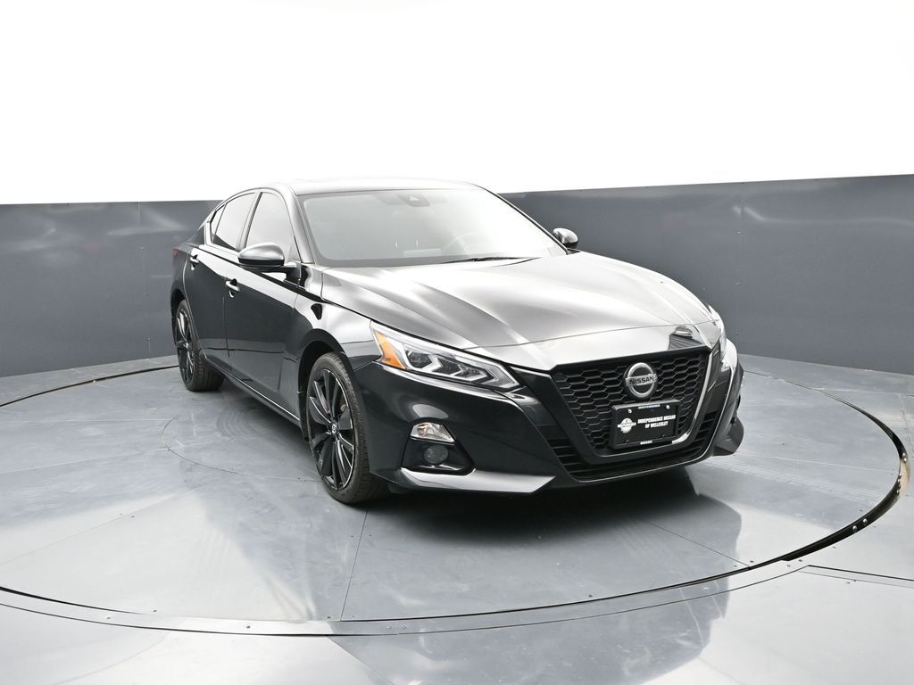 2022 Nissan Altima 2.5 SR