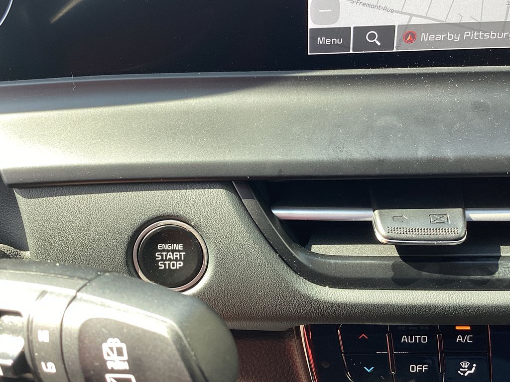 Used 2025 Kia Seltos SUV