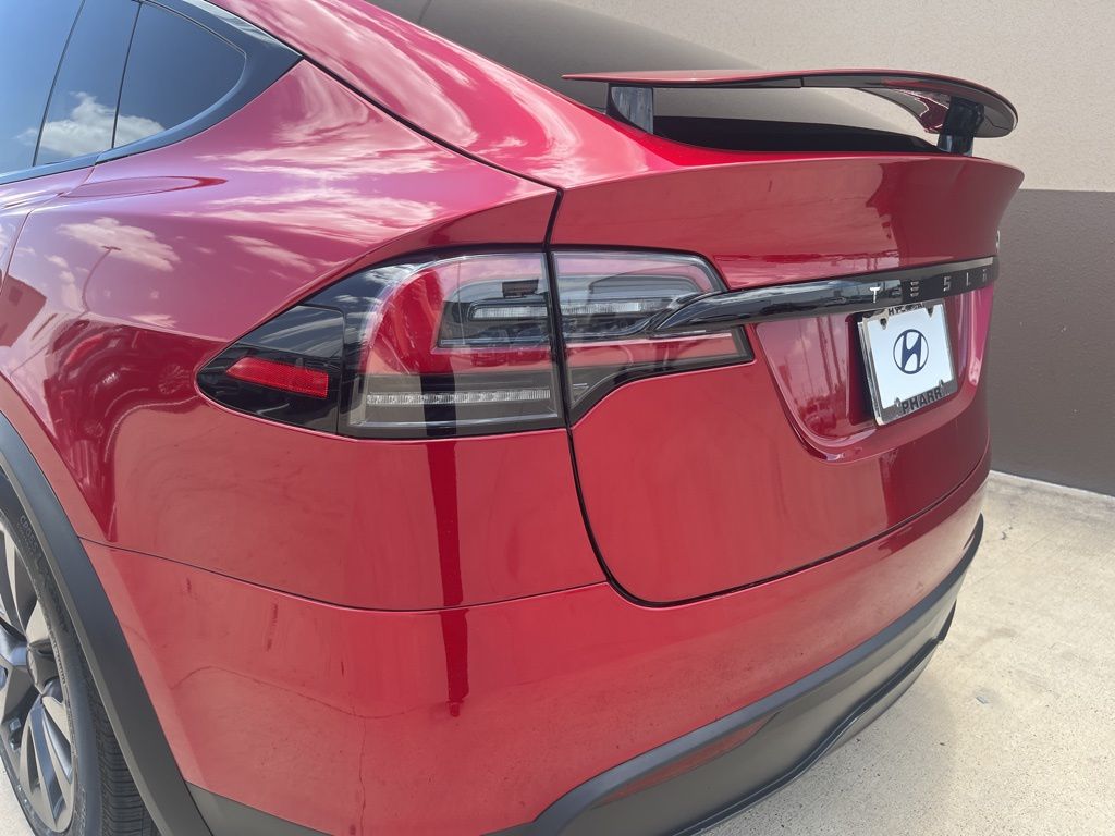 2024 Tesla Model X  12
