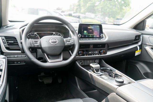 2026 Nissan Rogue SV - 9