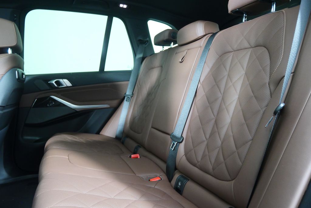 Thumbnail: 2024 BMW X5 - 16