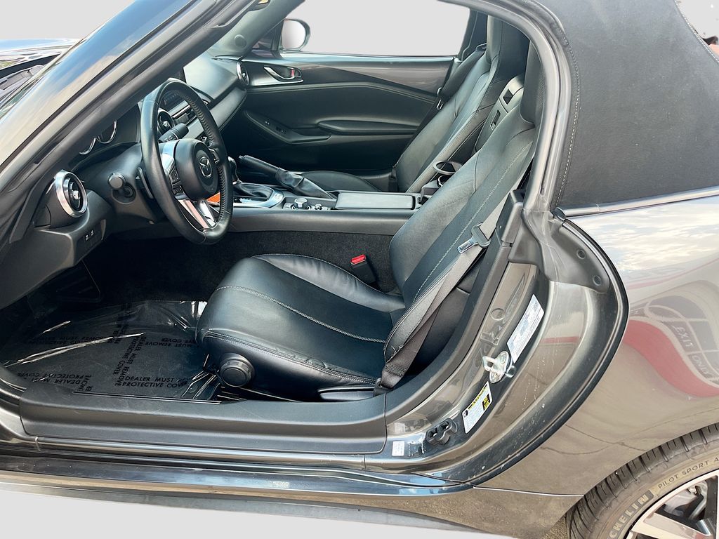 Used 2022 Gray Mazda Grand Touring image 21