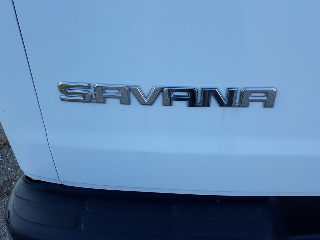 2022 GMC Savana 2500 Work Van 36