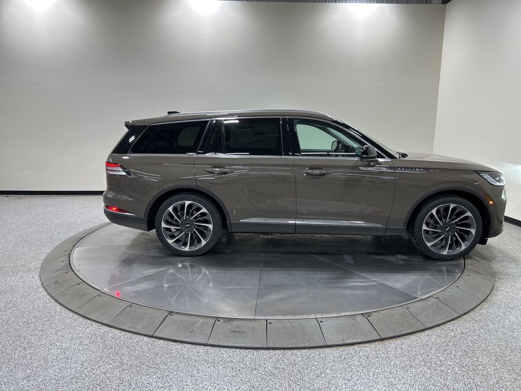 new 2026 Lincoln Aviator car, priced at $77,665