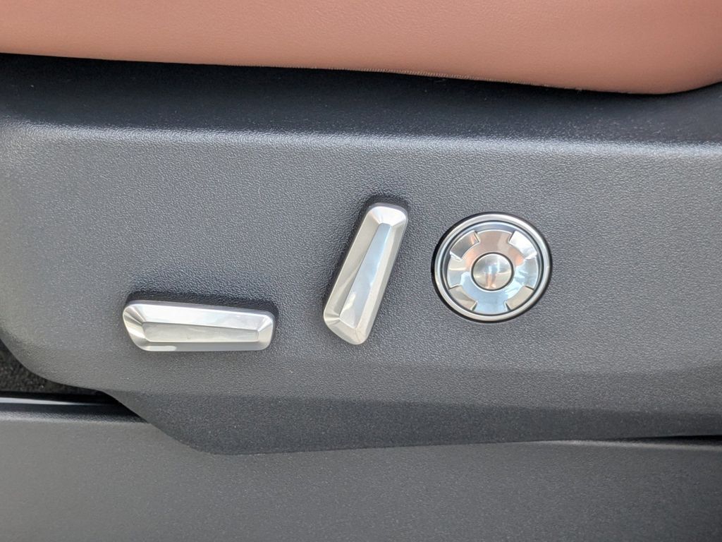 2025 Lincoln Navigator Reserve L