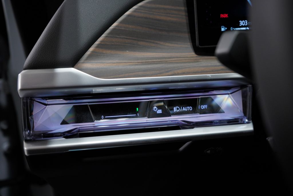 Thumbnail: 2026 BMW 7 Series - 17