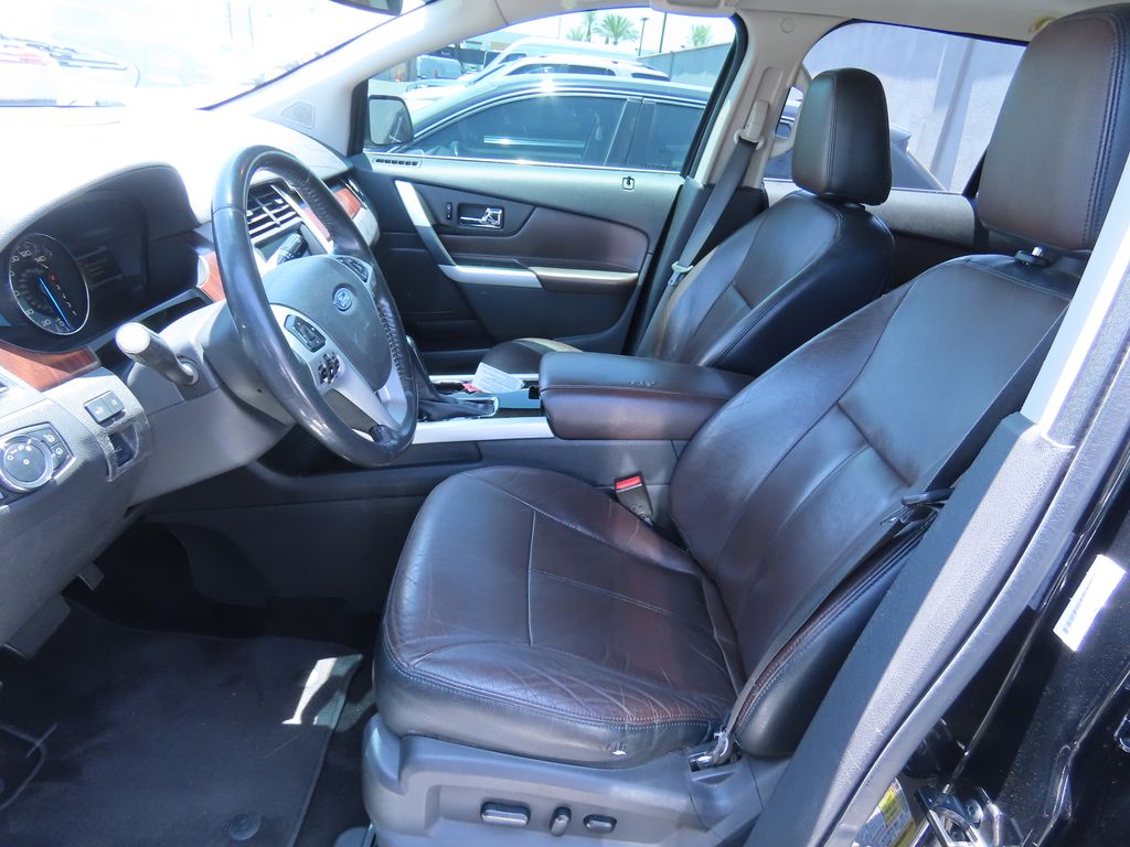 Thumbnail: 2011 Ford Edge - 10