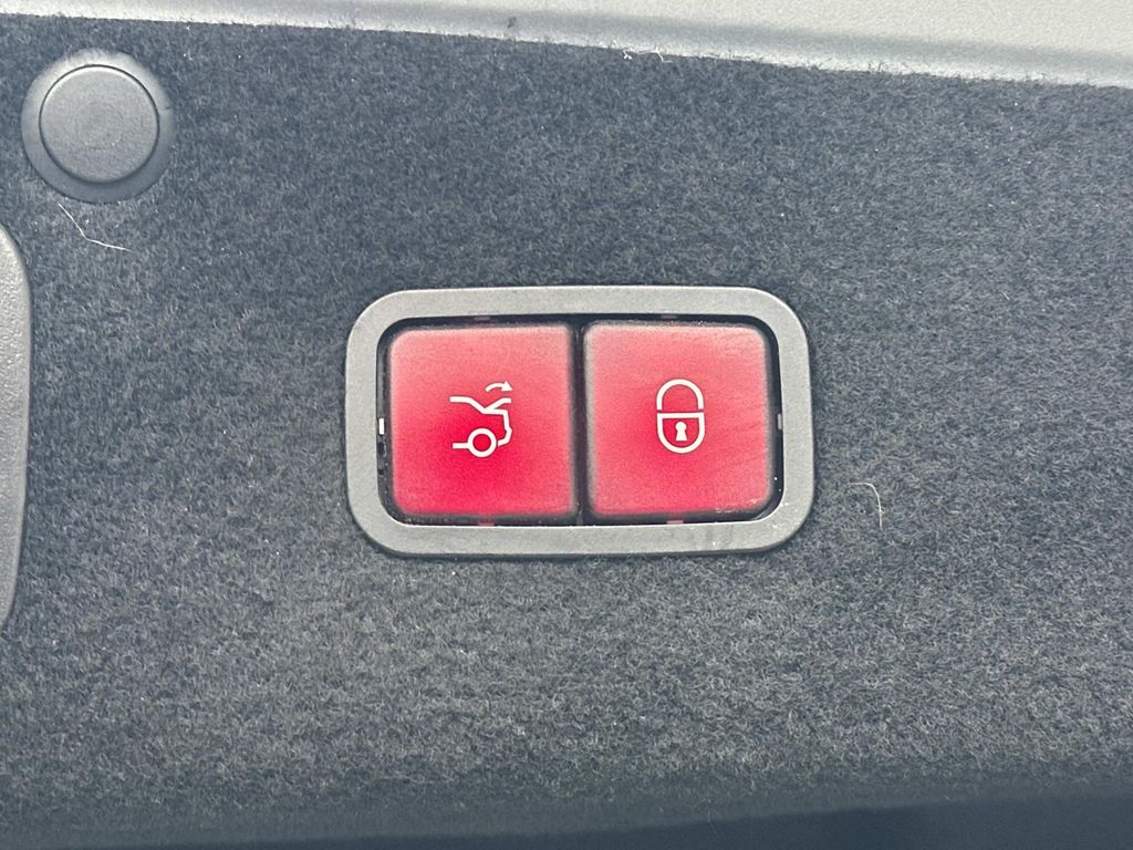 Thumbnail: 2020 Mercedes-Benz S-Class - 26