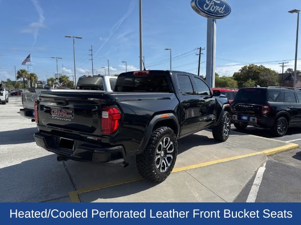2024 GMC Canyon 4WD AT4