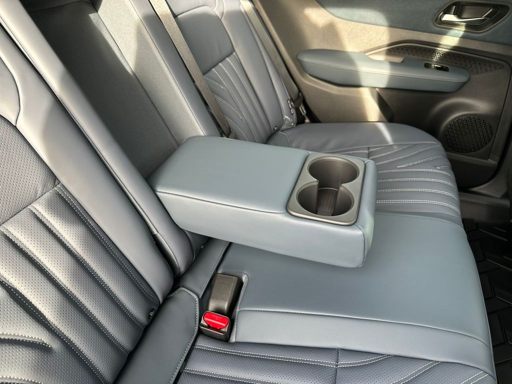 2025 Nissan Ariya PLATINUM+ e-4ORCE