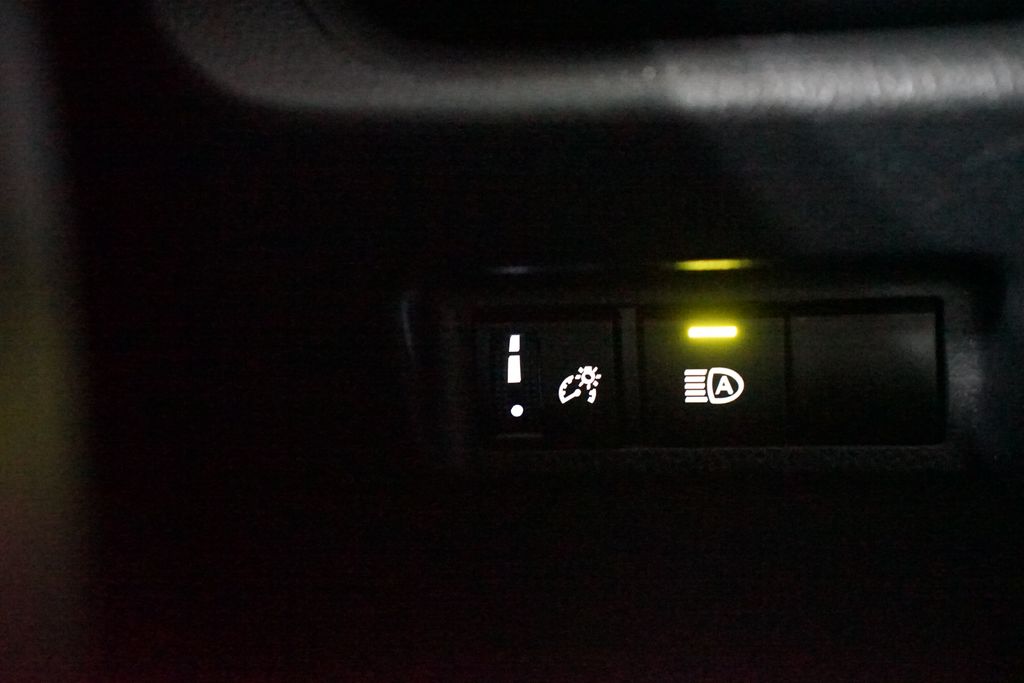 Thumbnail: 2024 Toyota RAV4 - 23