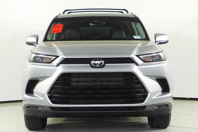 2024 Toyota Grand Highlander XLE 3