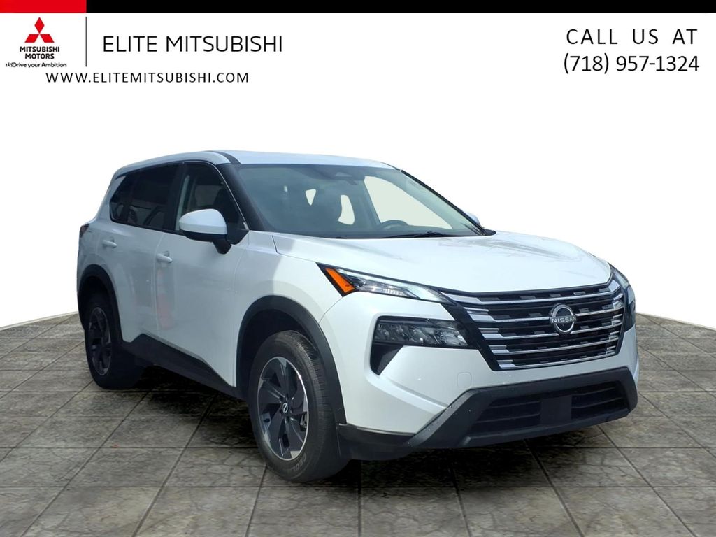 2025 Nissan Rogue SV FWD's photo