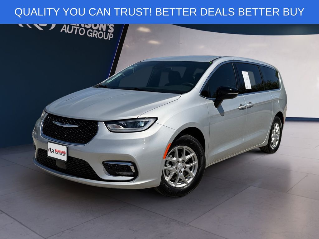 Silver Mist Clearcoat 2026 Chrysler Pacifica Select FWD Minivan Front-Wheel Drive 9-Speed Automatic