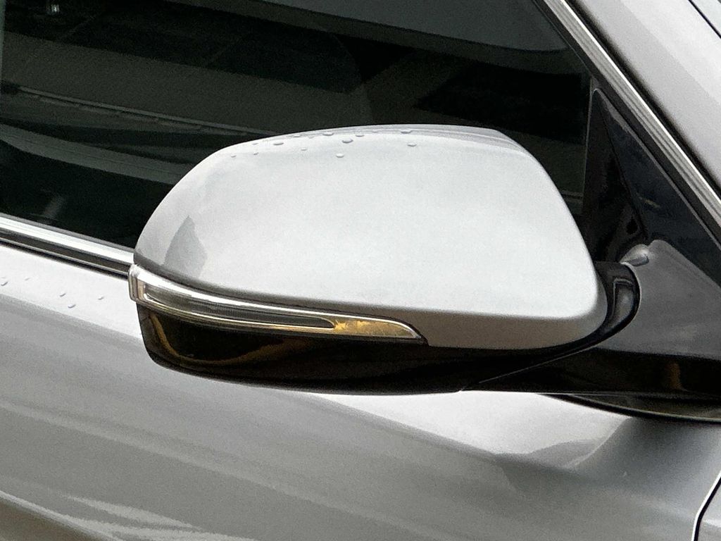 Thumbnail: 2018 Hyundai Santa Fe - 6