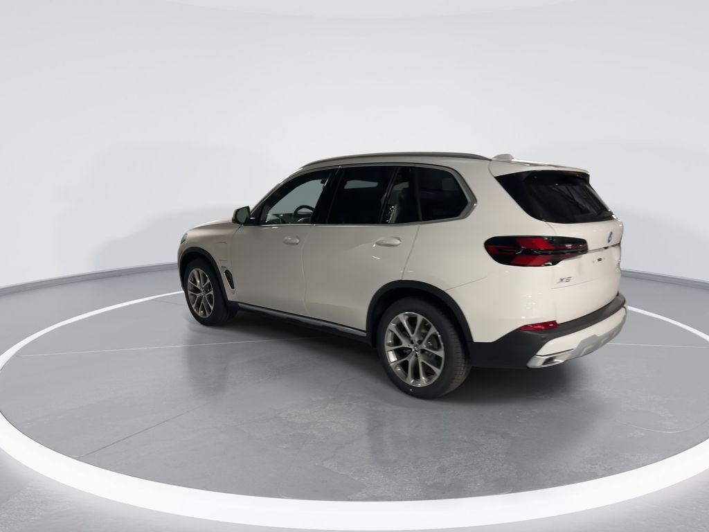 2025 BMW X5 xDrive50e 6