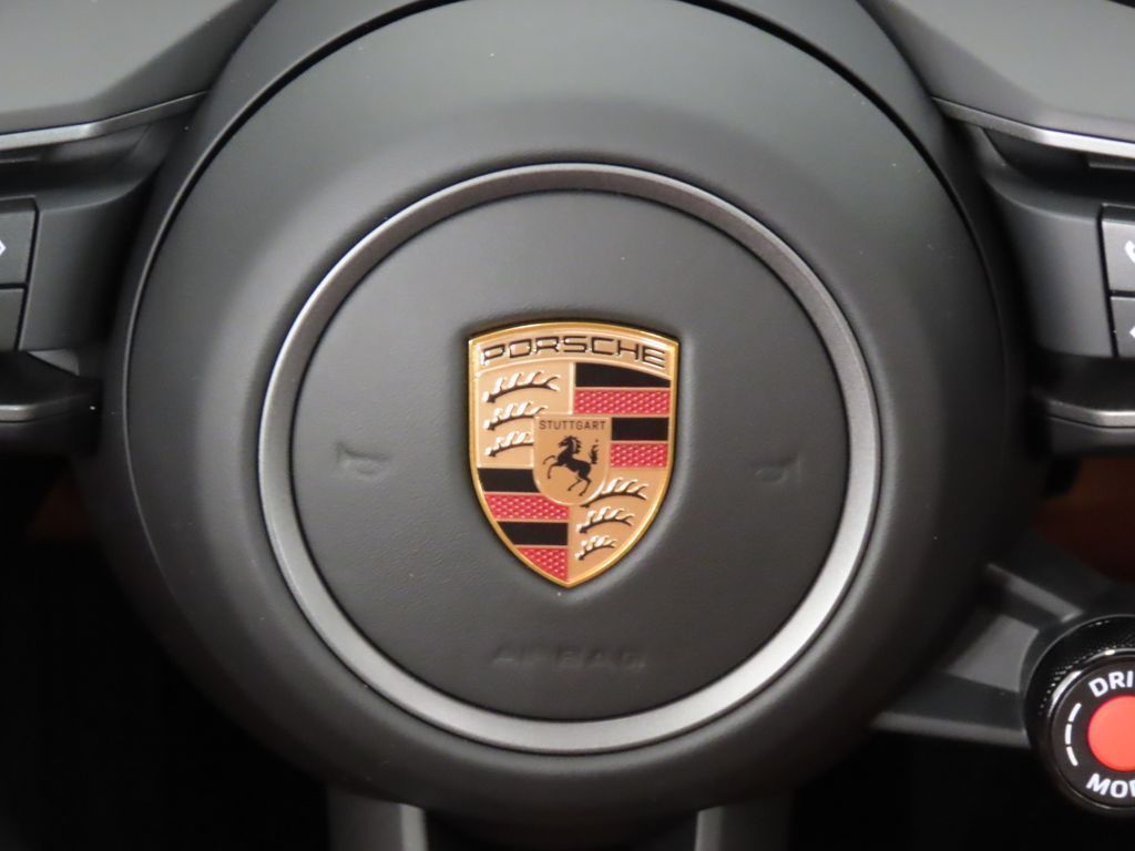 Thumbnail: 2026 Porsche 911 - 20