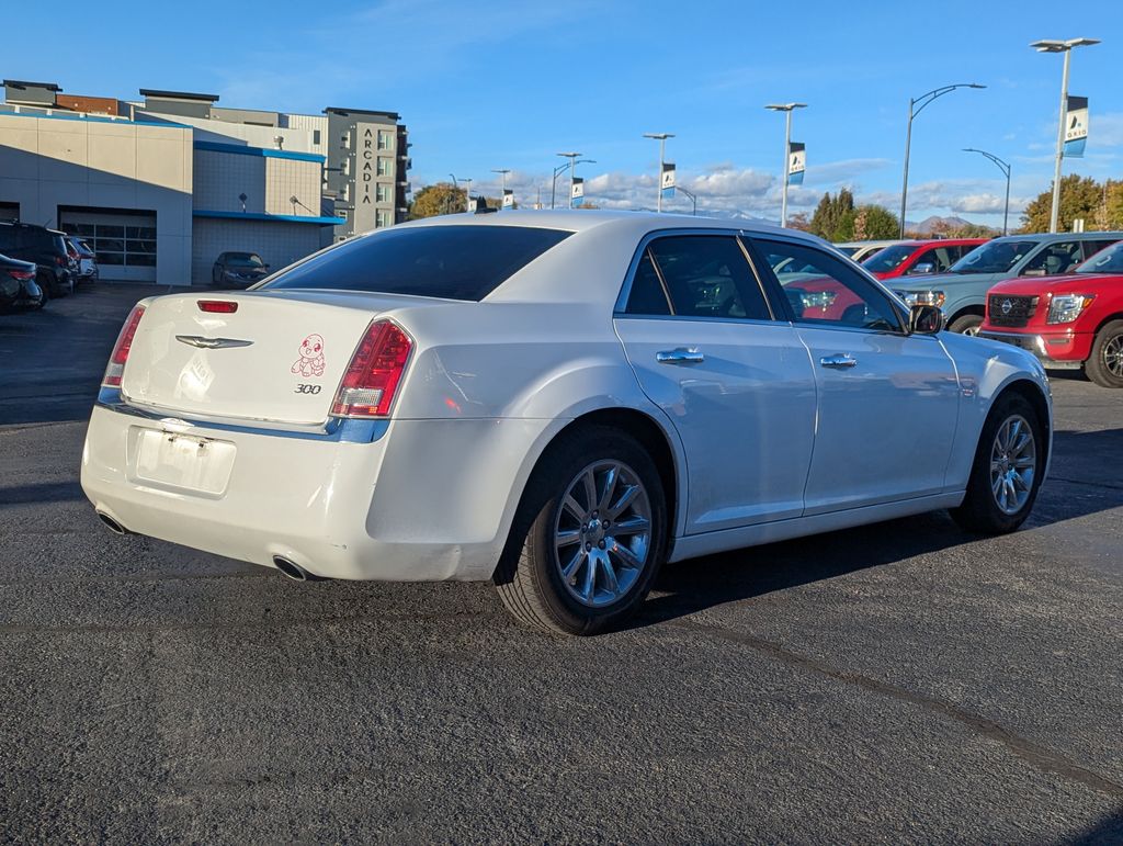 2012 Chrysler 300 Limited 4