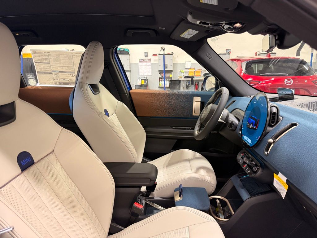 Thumbnail: 2025 MINI Cooper Countryman - 29